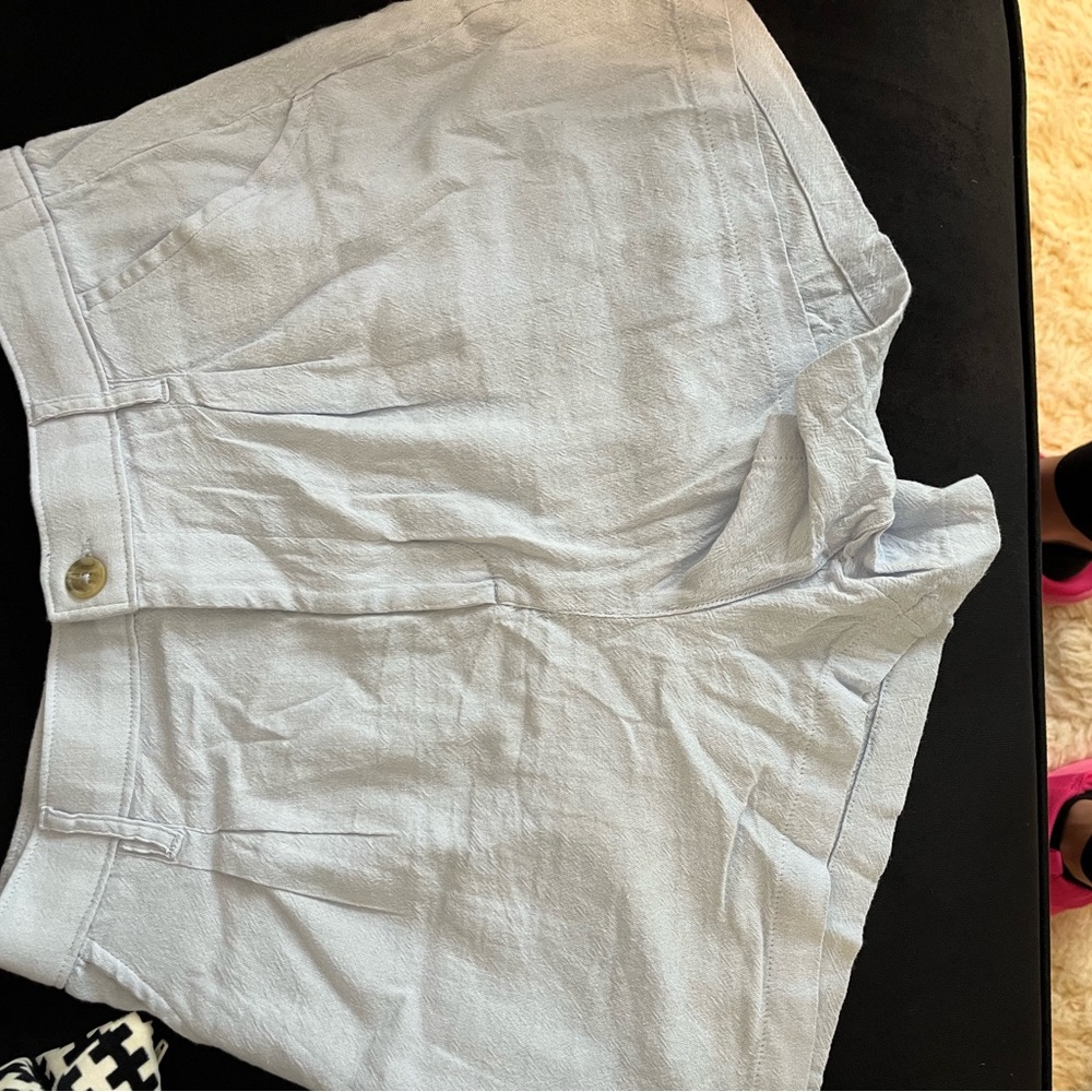 Hollister Women's Light Gray Bermudas